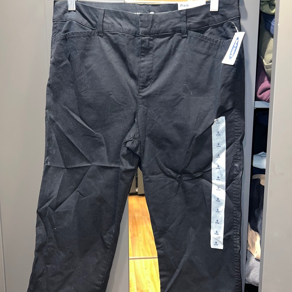 Old Navy Pixie Crop Mid-Ride Pants
